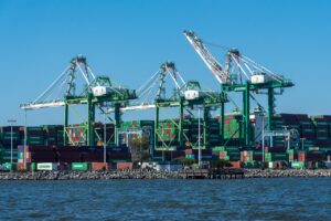 年賀状をスマホで発送する方法は？