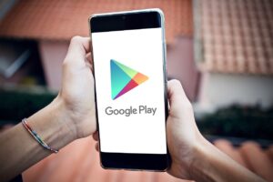 年賀状作成にスマホアプリを使う際におすすめしないものは？