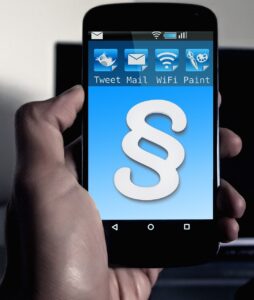 年賀状作成に最適なスマホアプリの使いやすさ比較は？