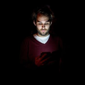年賀状をスマホで作成する便利な方法は？